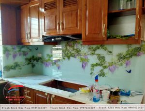 Kính bếp Hoa leo màu tím - Tranh Kính 3D Đức Nam
